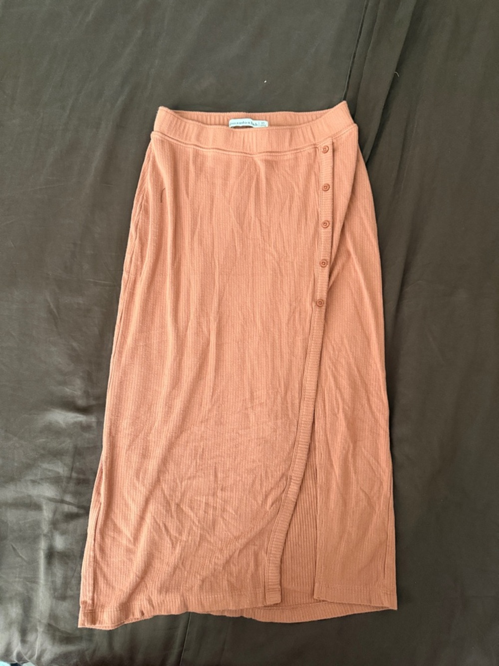 Abercrombie and Fitch Women's Ribbed Midi Skirt in Dusty Peach